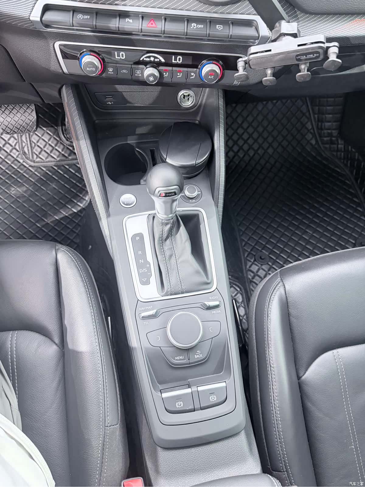 Audi Q2L, 2022 13