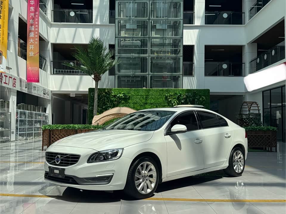 Volvo S60