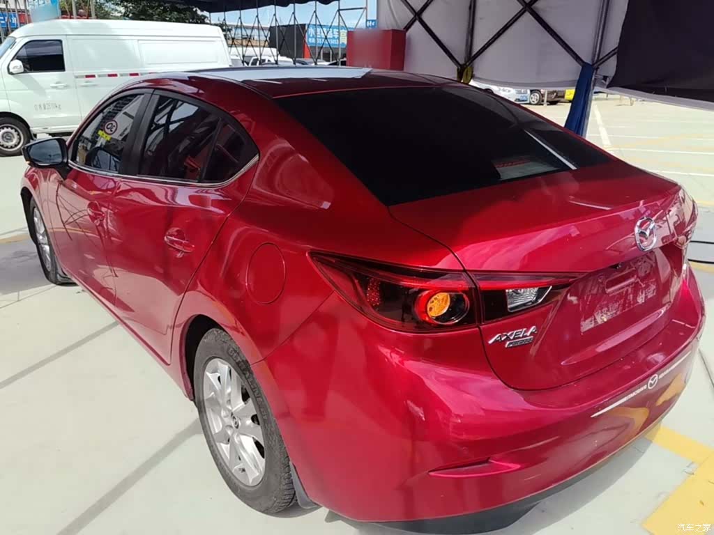 Mazda Mazda3, 2018 все фото
