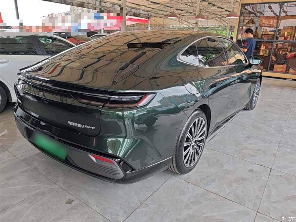 Geely 8, 2025 7
