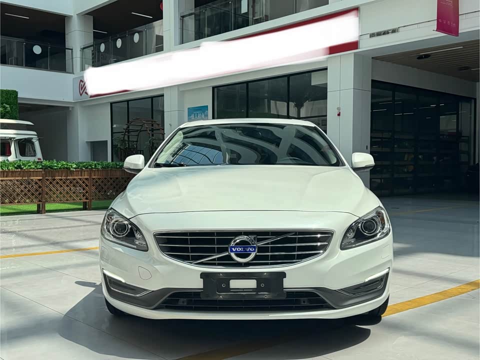 Volvo S60