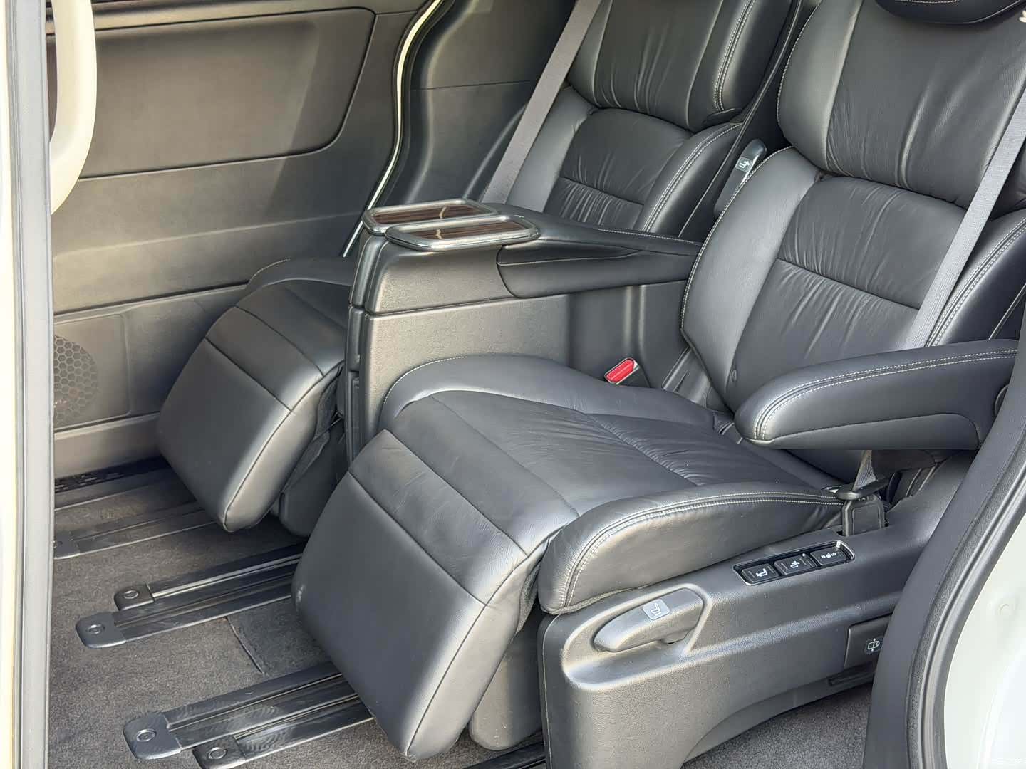 Honda Elysion, 2018 10