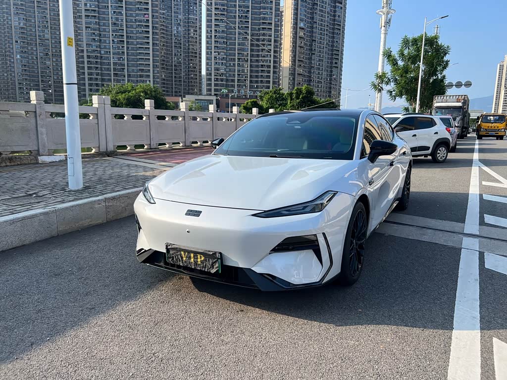 Geely Galaxy E8
