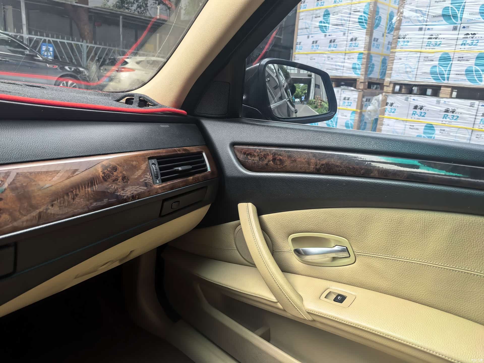 BMW 5 Series, 2010 16