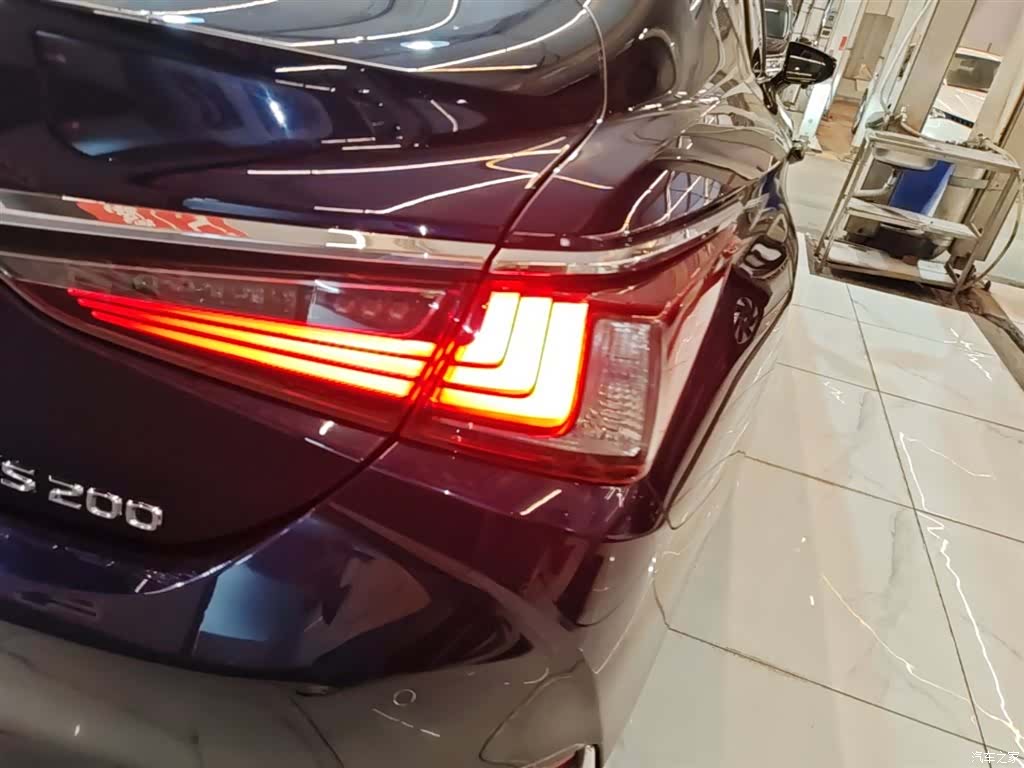 Lexus ES, 2021 8