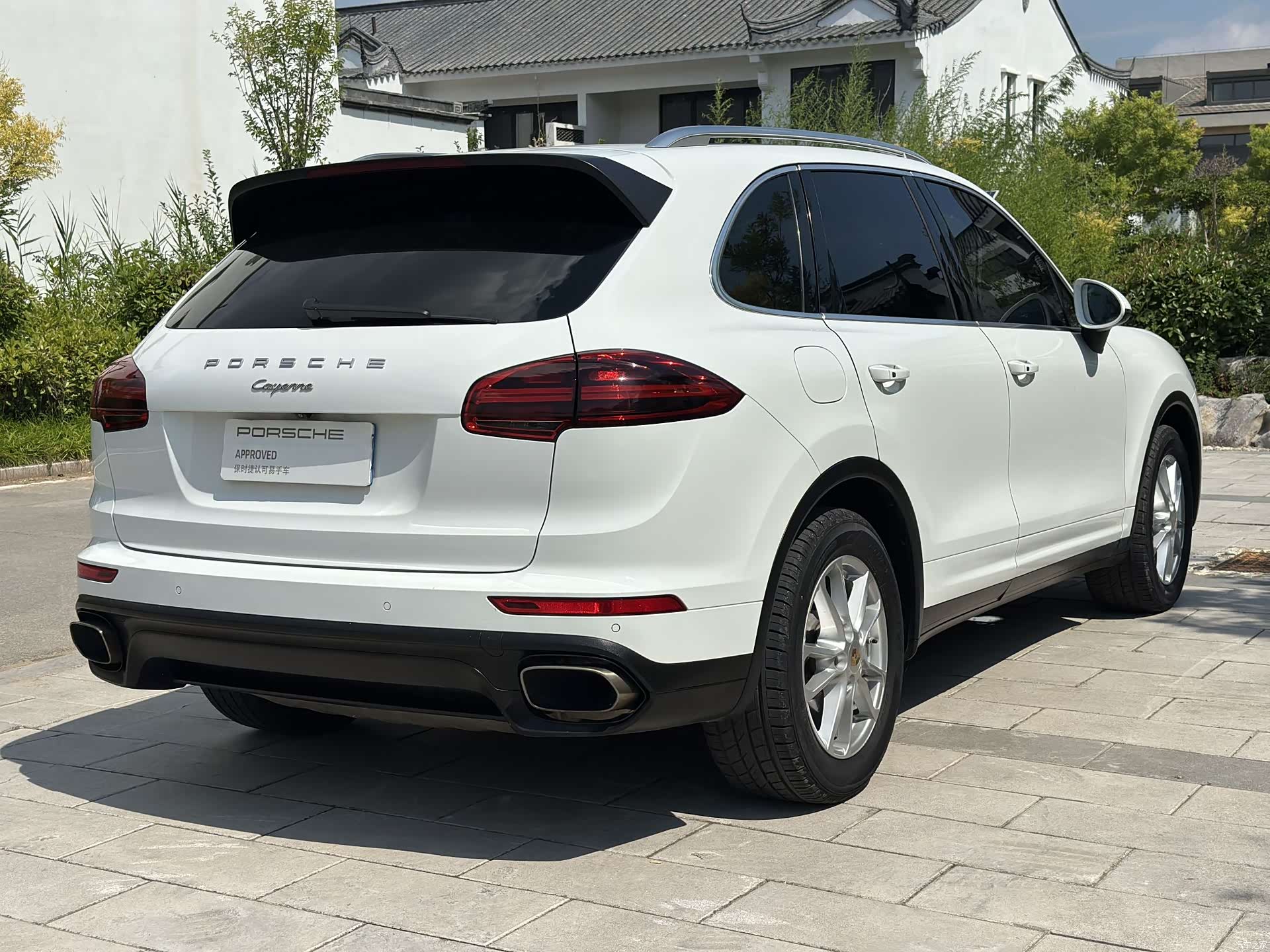 Porsche Cayenne, 2015 16