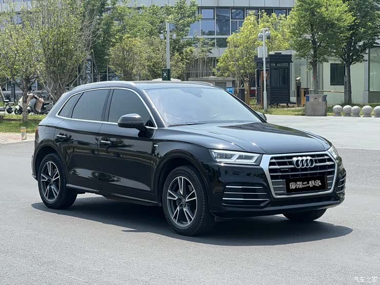 Audi Q5L, 2018 3