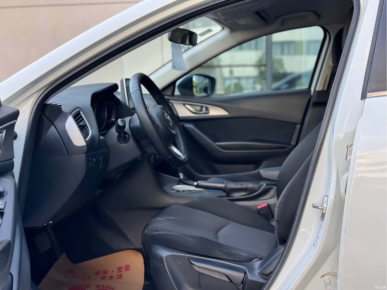Mazda Mazda3, 2017 4