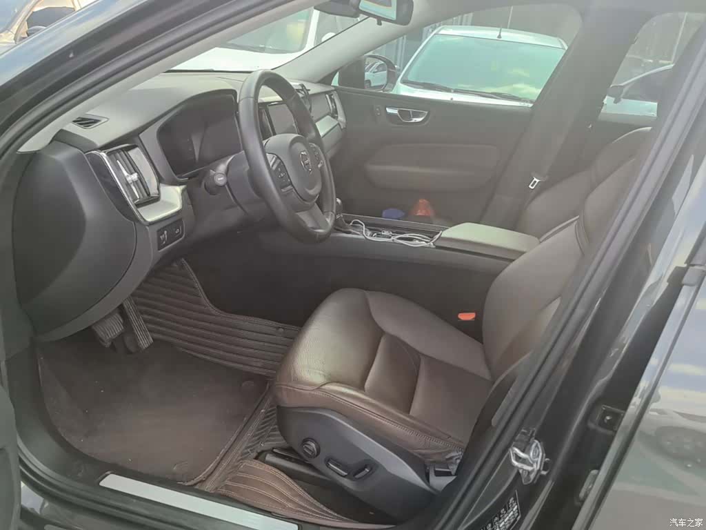 Volvo XC60, 2019 15