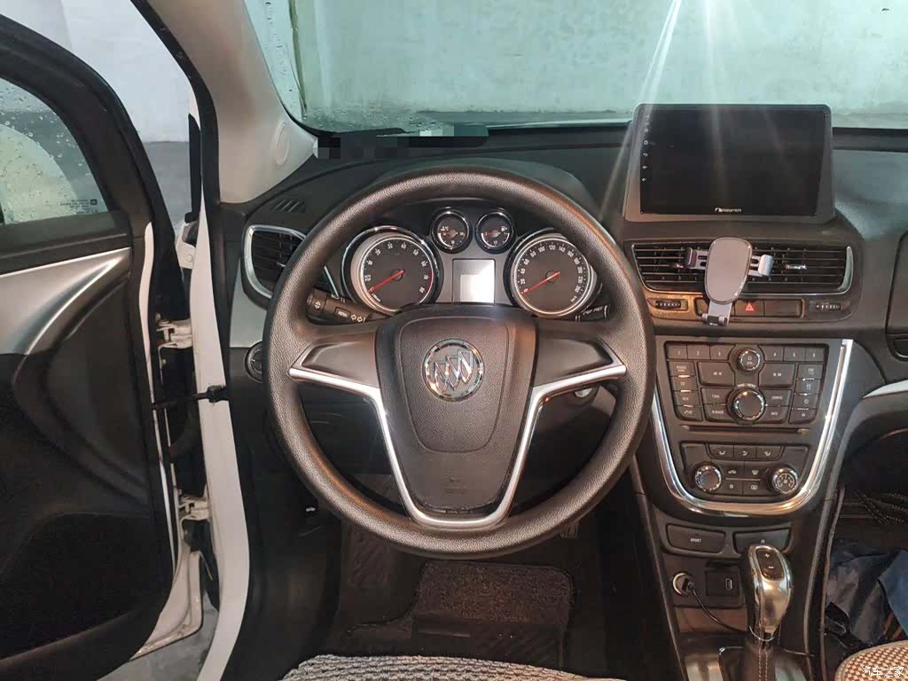 Buick Encore, 2015 3