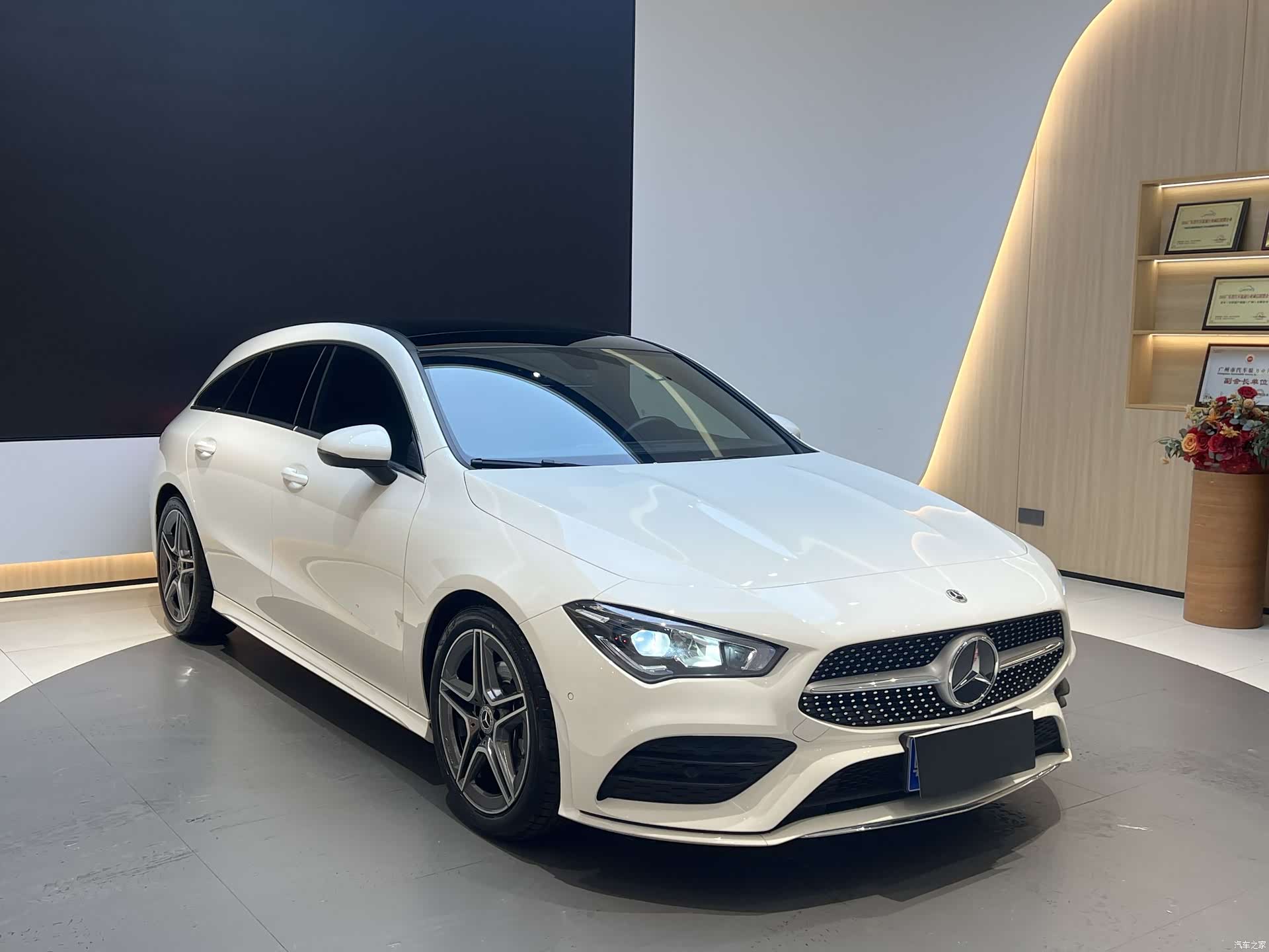 Mercedes-Benz CLA, 2022 2