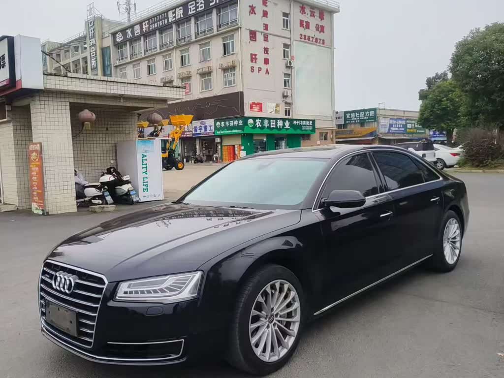 Audi A8