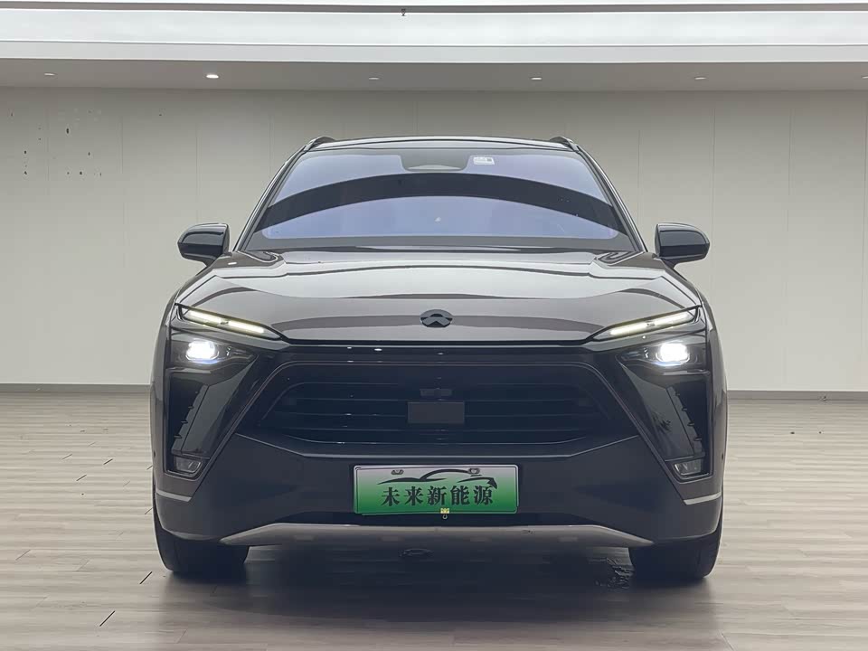 NIO ES8