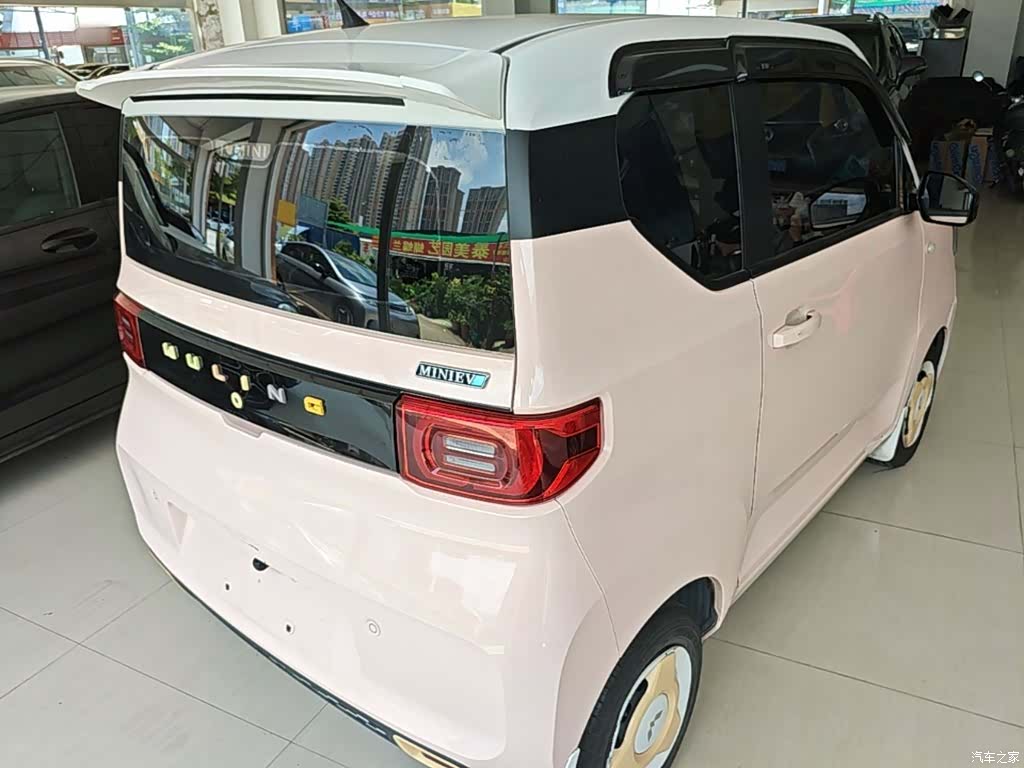 Wuling MINIEV, 2022 7