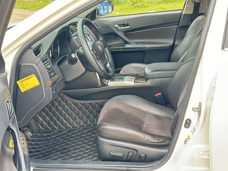 Toyota Reiz Toyota Reiz