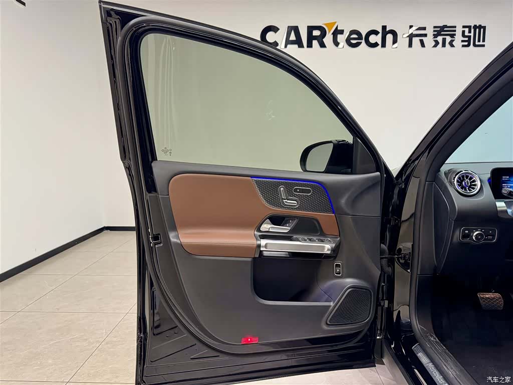Mercedes-Benz GLB, 2024 17