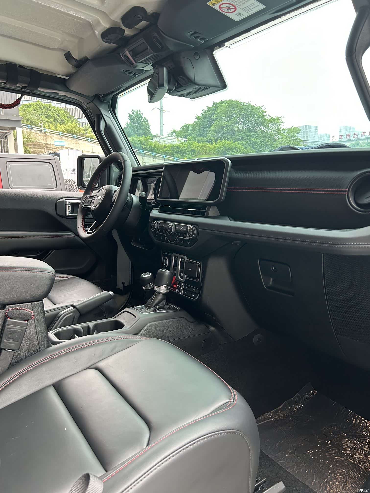 Jeep Wrangler, 2024 9