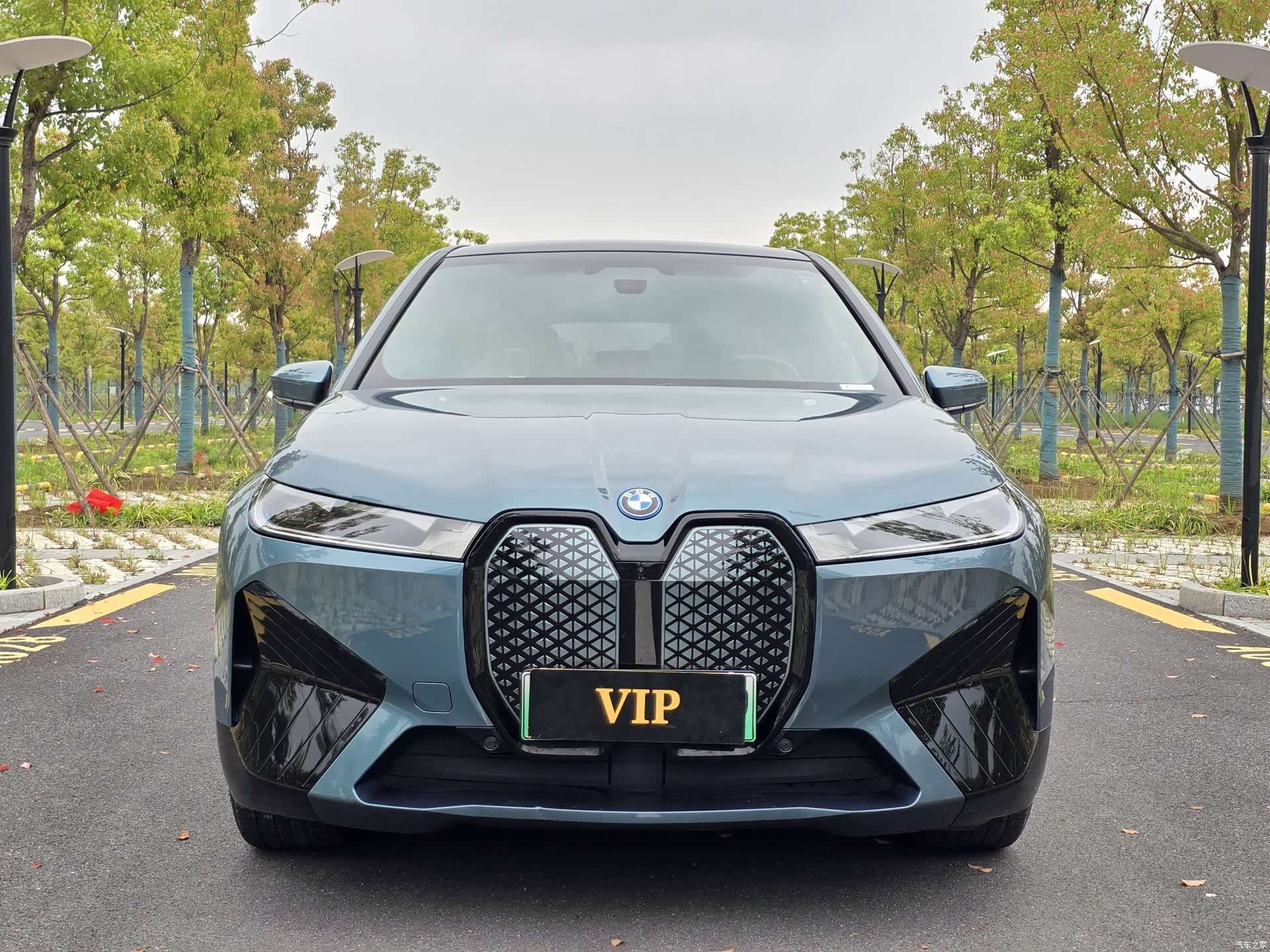 BMW iX, 2022 2