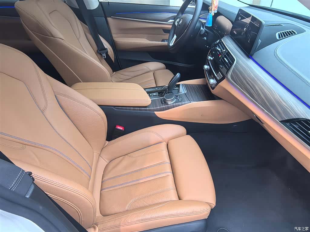 BMW 6 Series GT, 2024 9