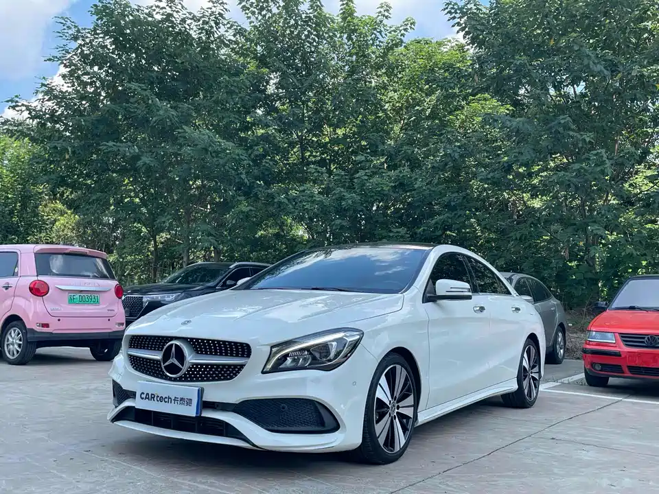 Mercedes-Benz CLA Mercedes-Benz CLA