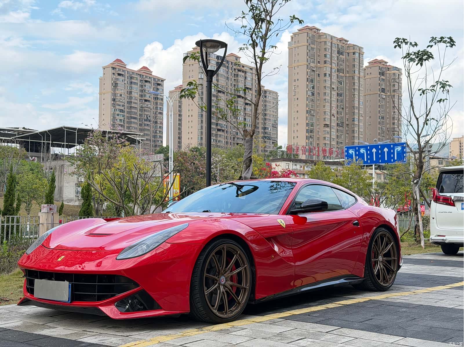 Ferrari F12ber, 2013 2