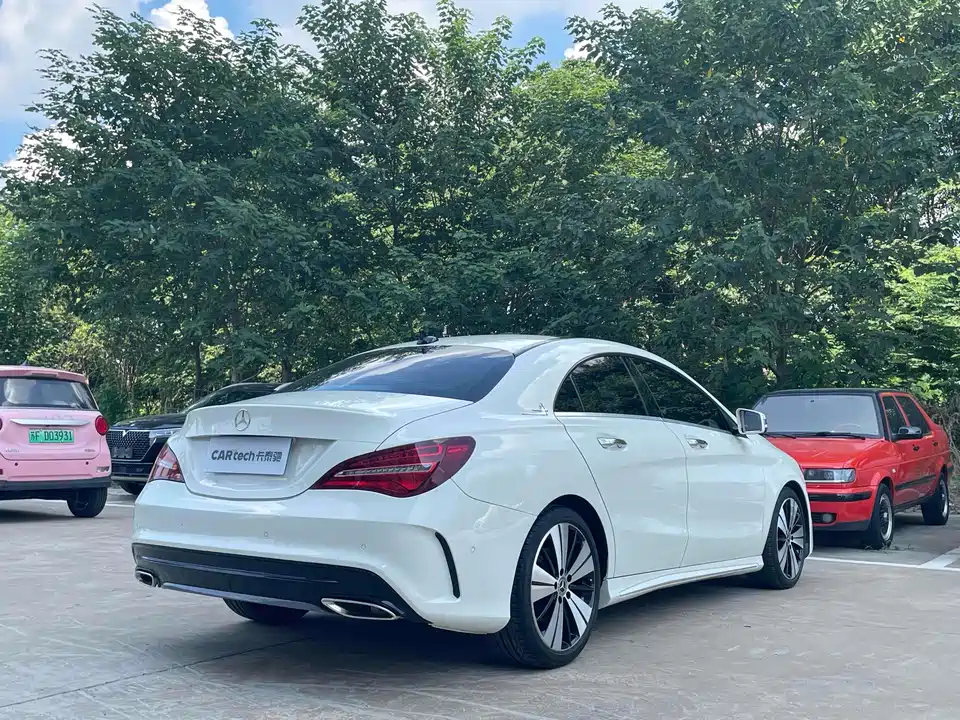 Mercedes-Benz CLA Mercedes-Benz CLA