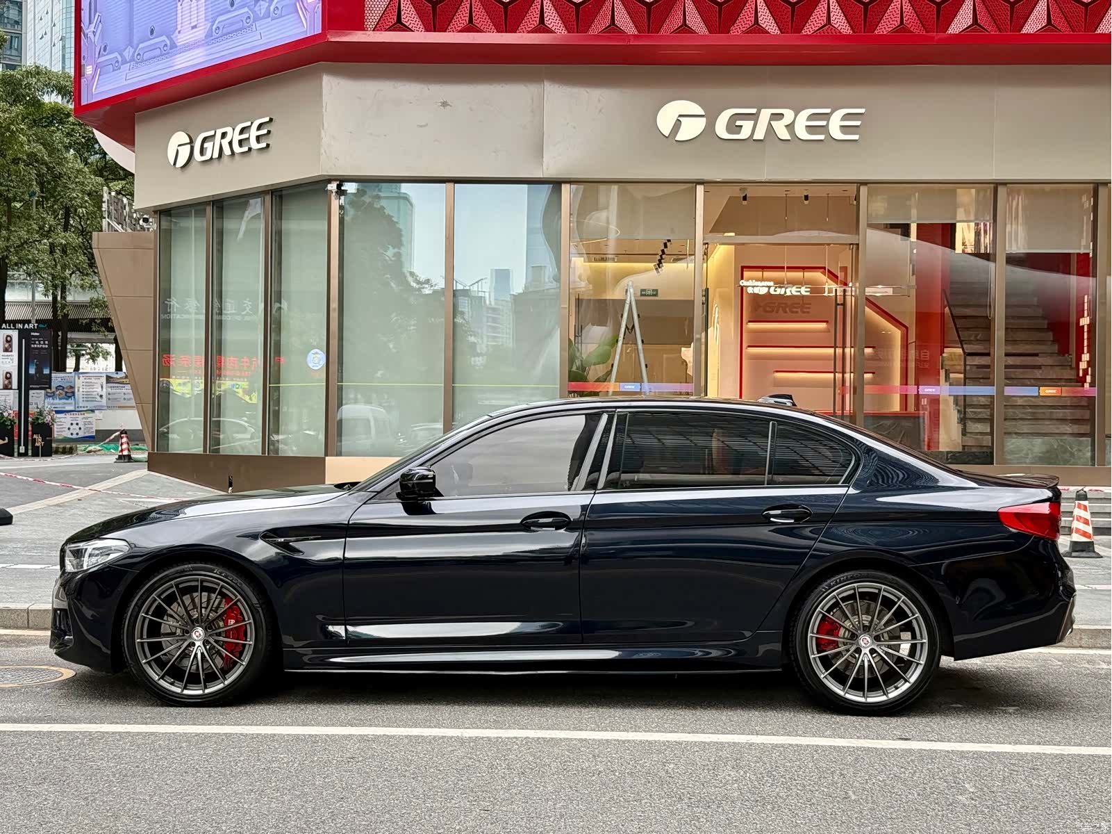 BMW 5 Series, 2020 4