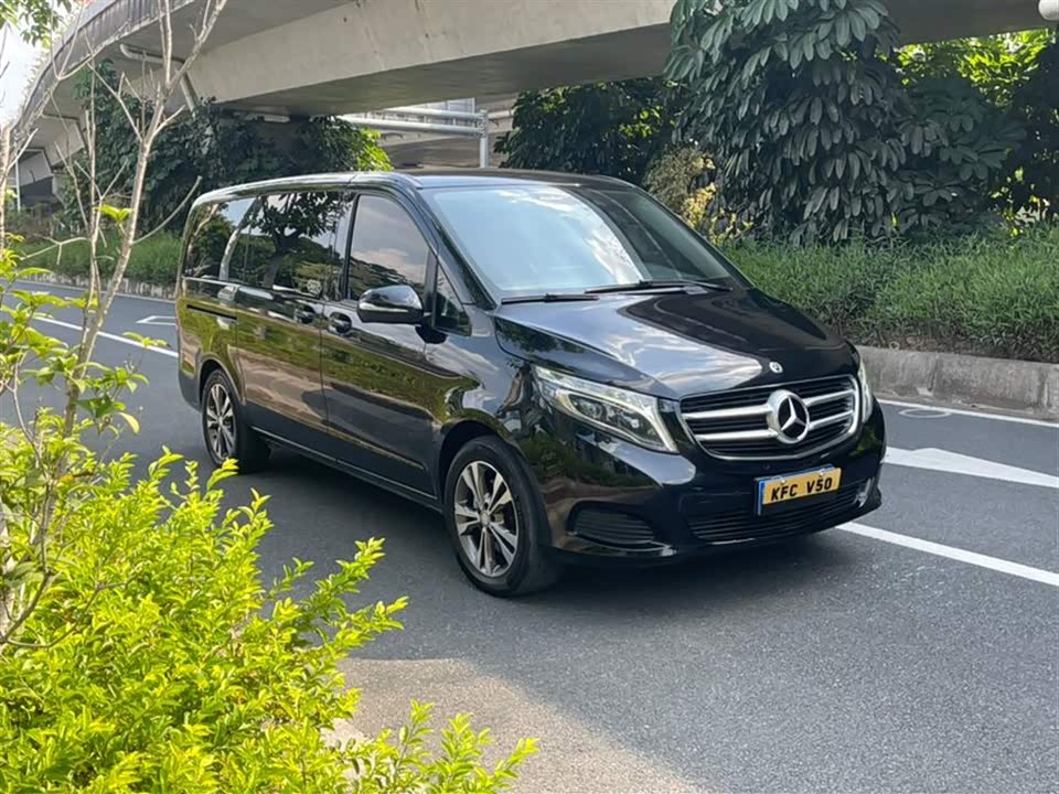 Mercedes-Benz V-class