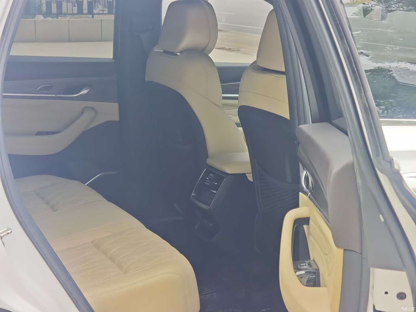 Geely Xingyue L, 2024 6