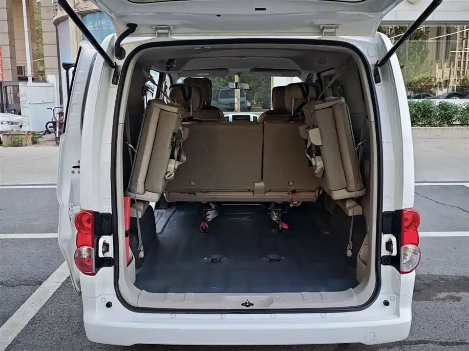 Nissan NV200 Nissan NV200