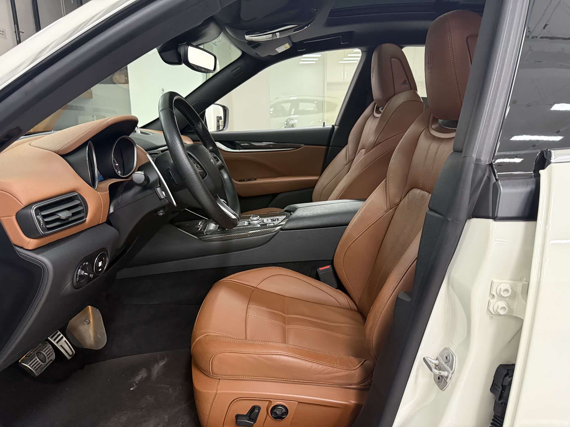 Maserati Levante, 2017 10
