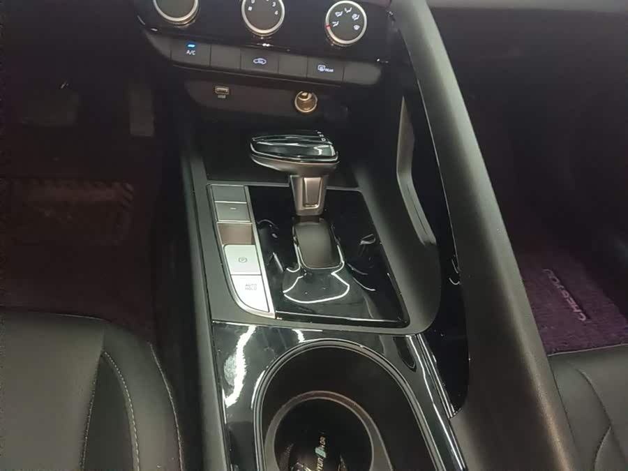 Hyundai Elantra 2024, фото 14
