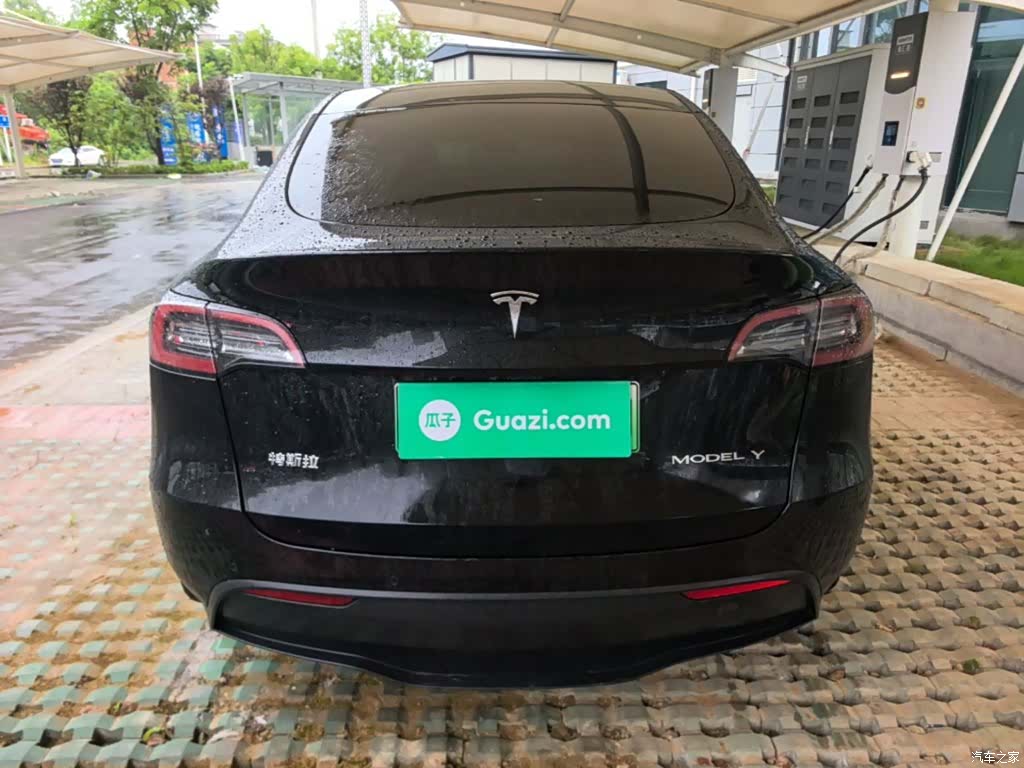 Tesla Model Y, 2021 6