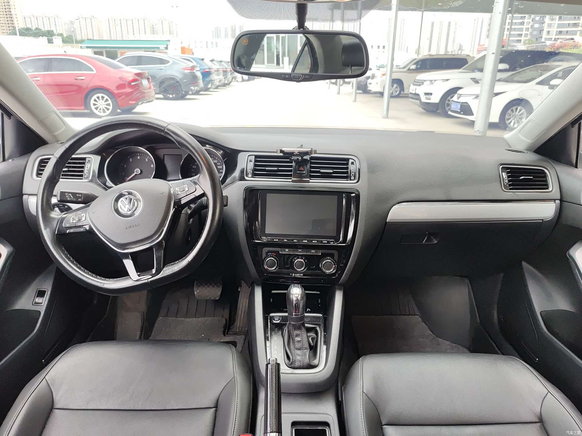Volkswagen Sagitar, 2016 21