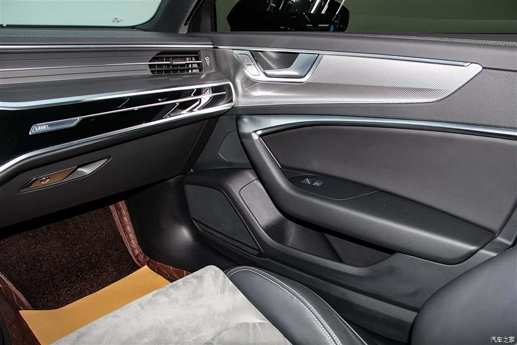 Audi A6L, 2025 27