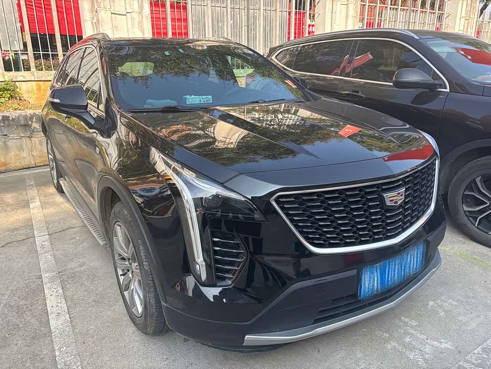 Cadillac XT4