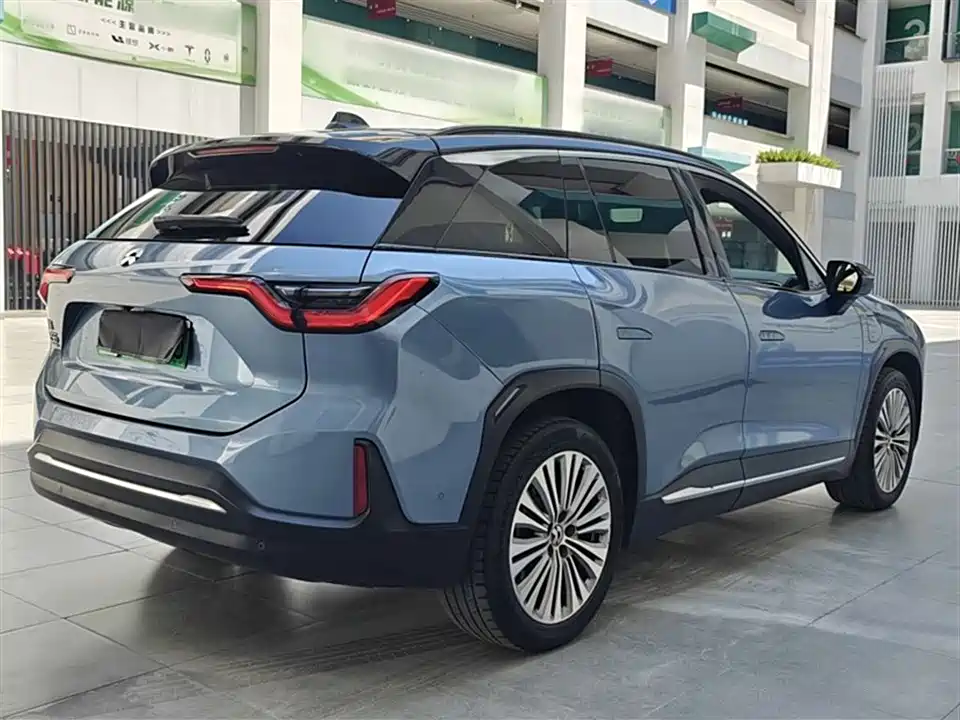 NIO ES6