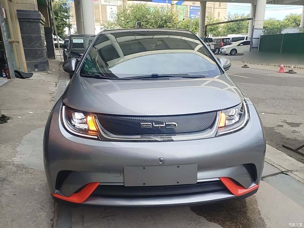 BYD Dolphin, 2022 3