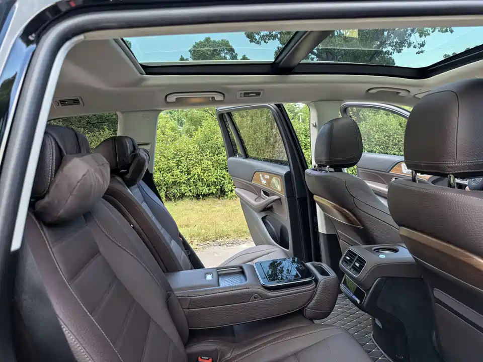 Mercedes-Benz GLS Mercedes-Benz GLS