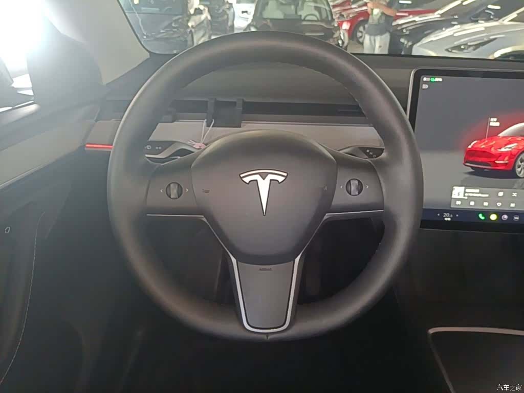 Tesla Model Y, 2024 11