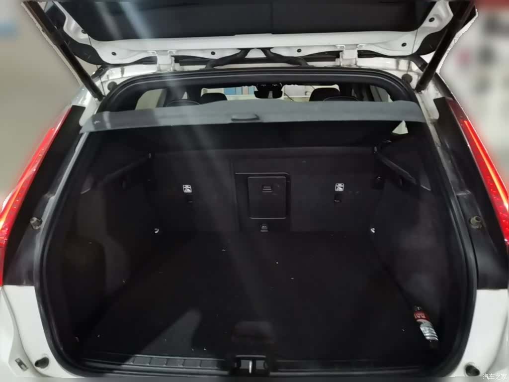 Volvo XC40, 2021 10