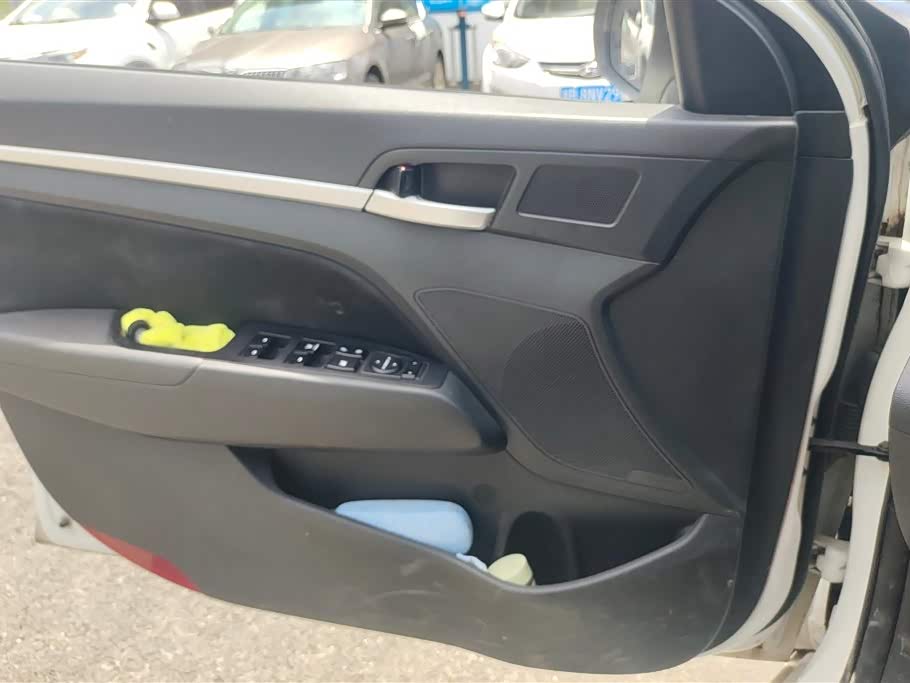 Hyundai Lead