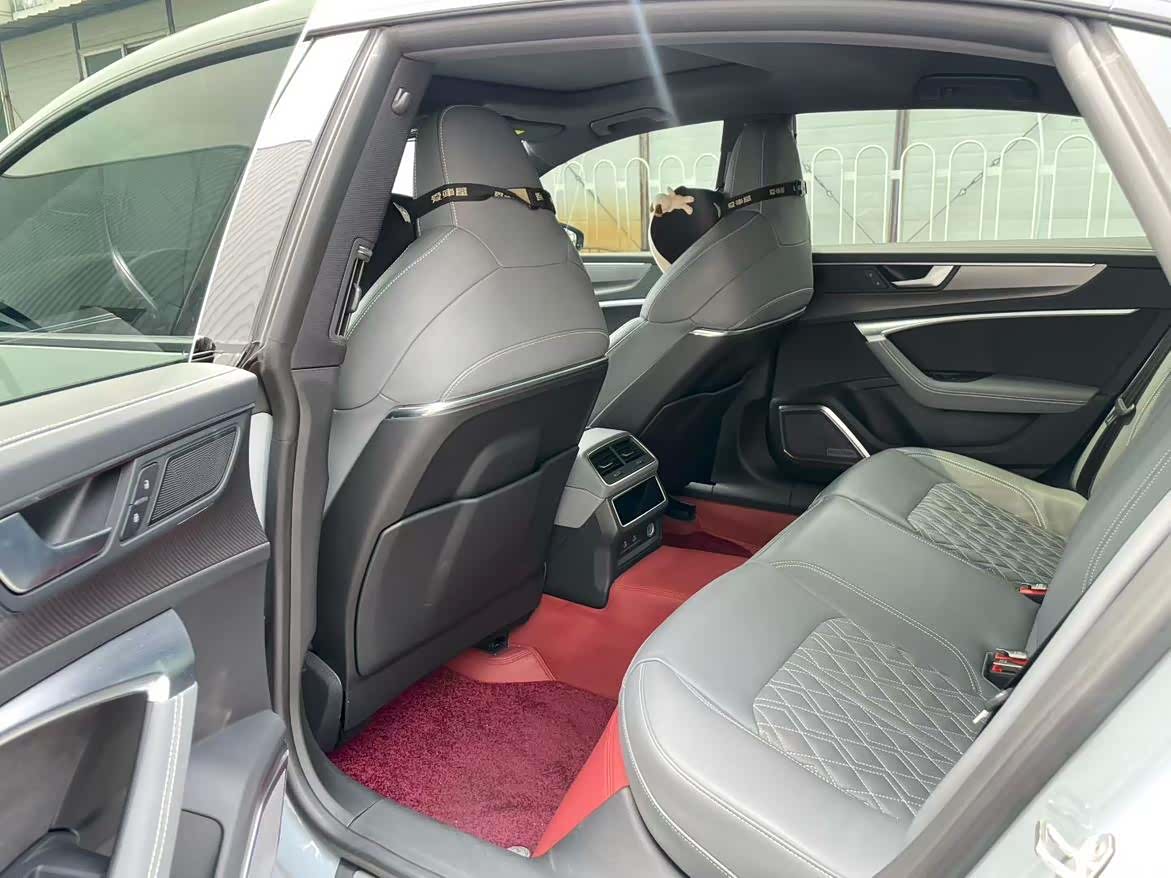 Audi A7L, 2024 9