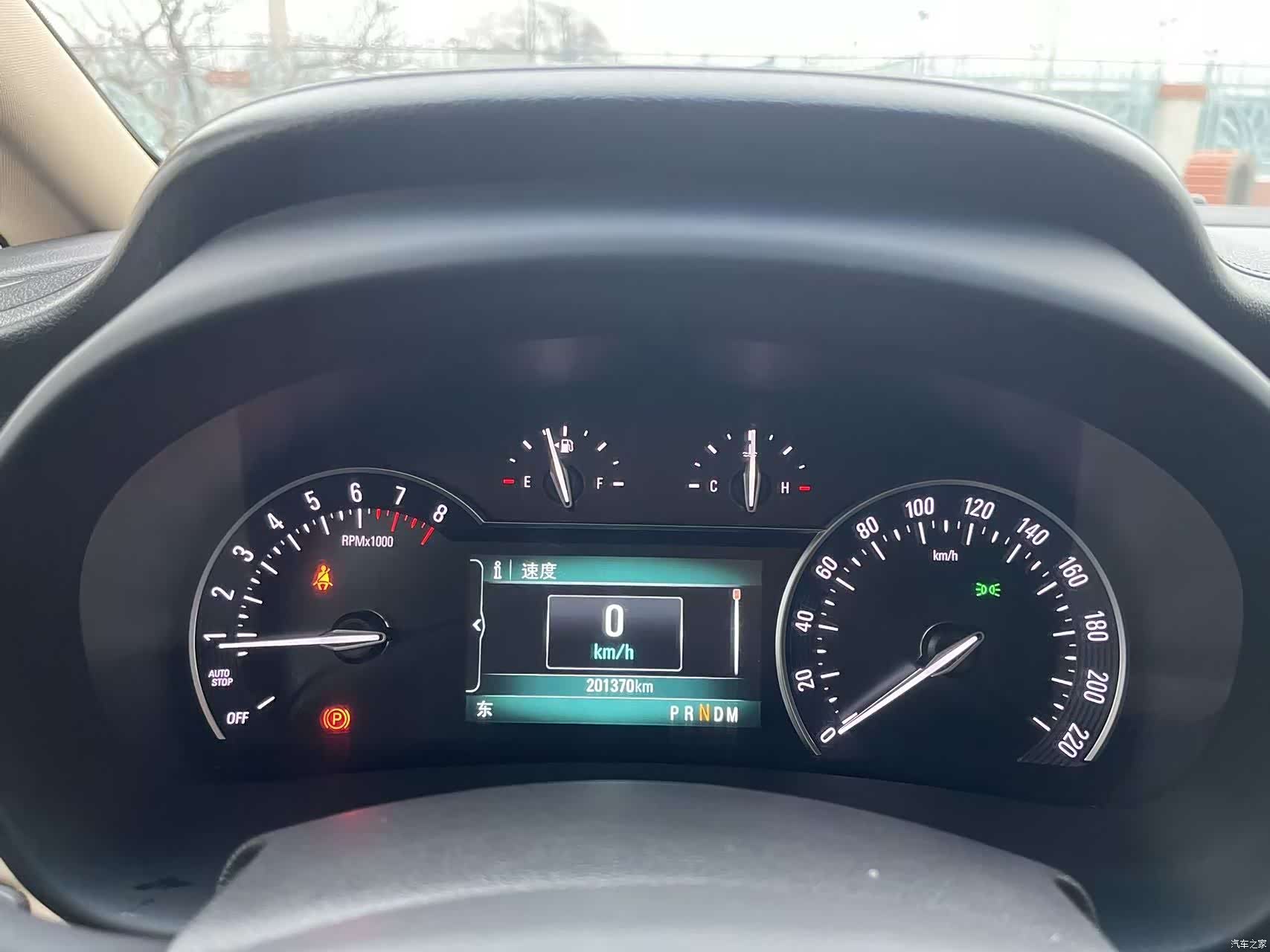 Buick GL8, 2017 26