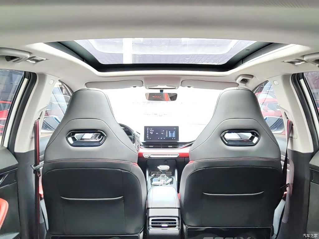 Geely Emgrand, 2022 18