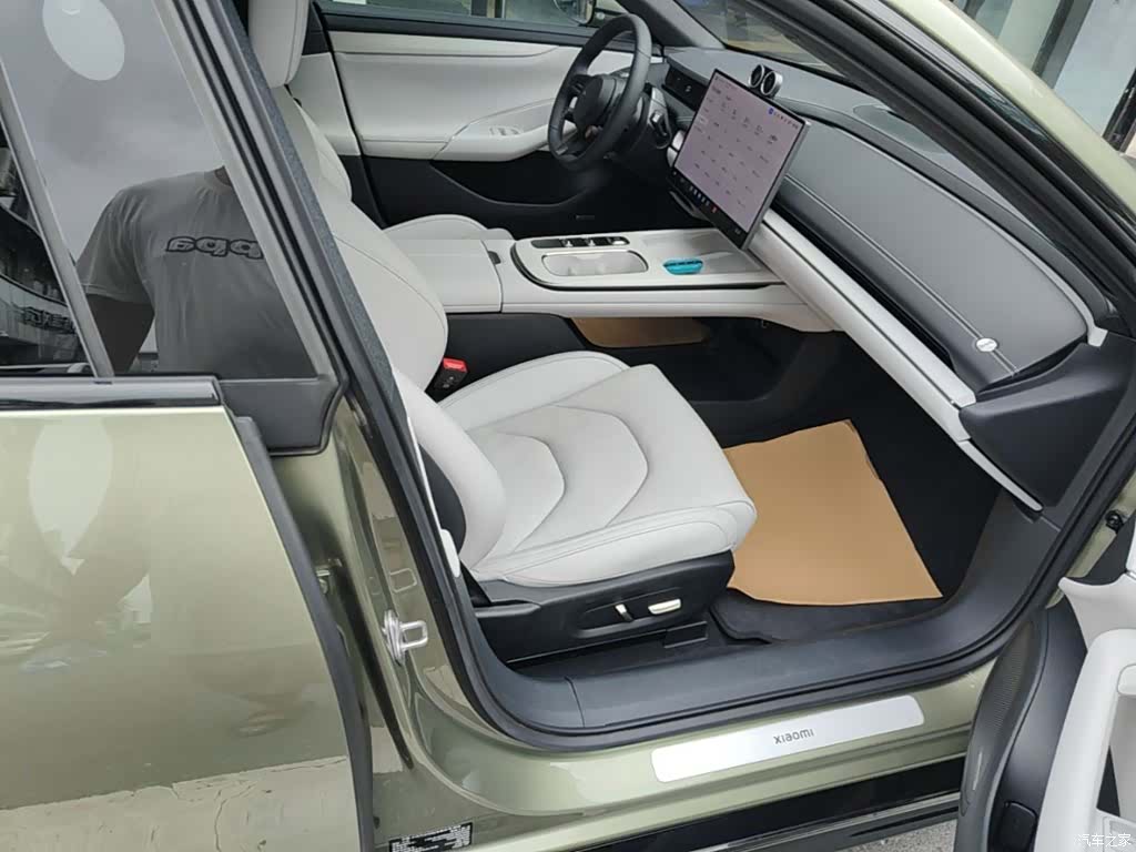 Xiaomi SU7, 2025 25