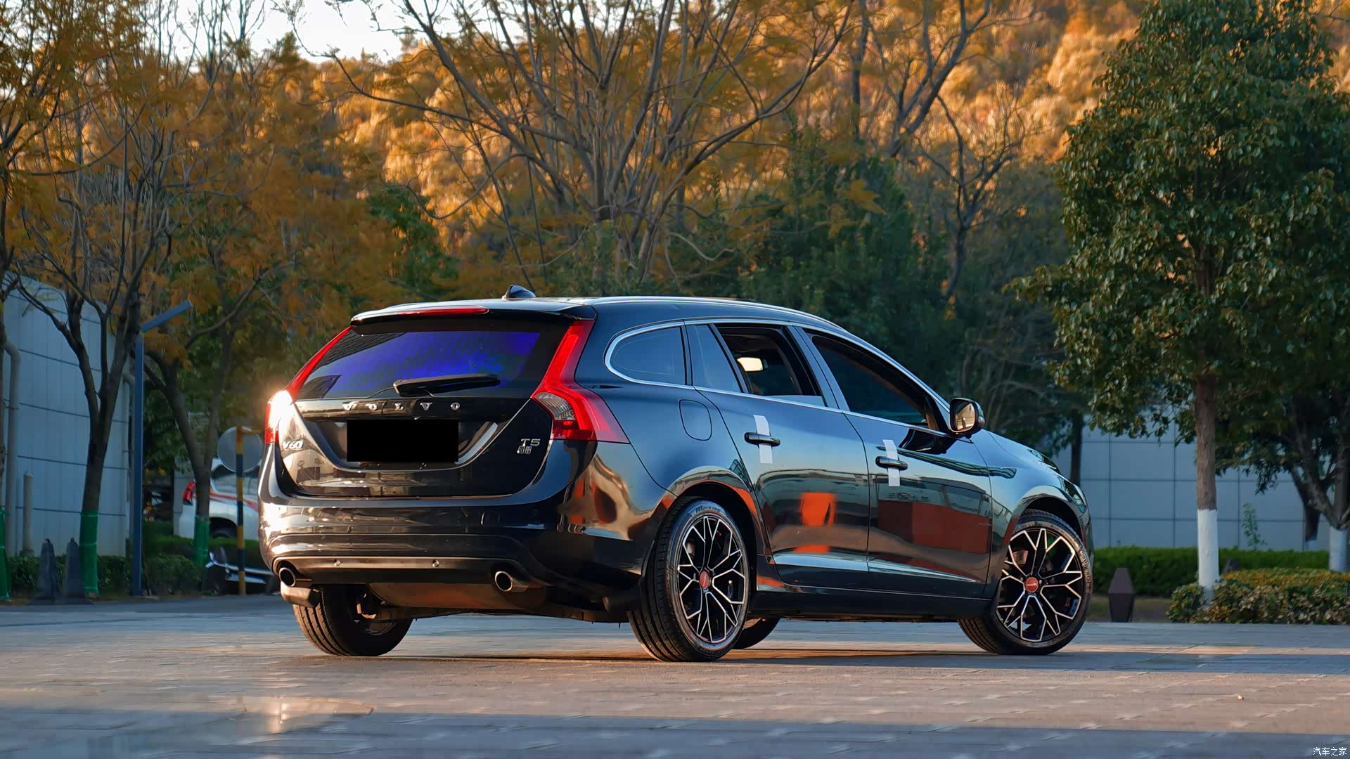 Volvo V60, 2014 3