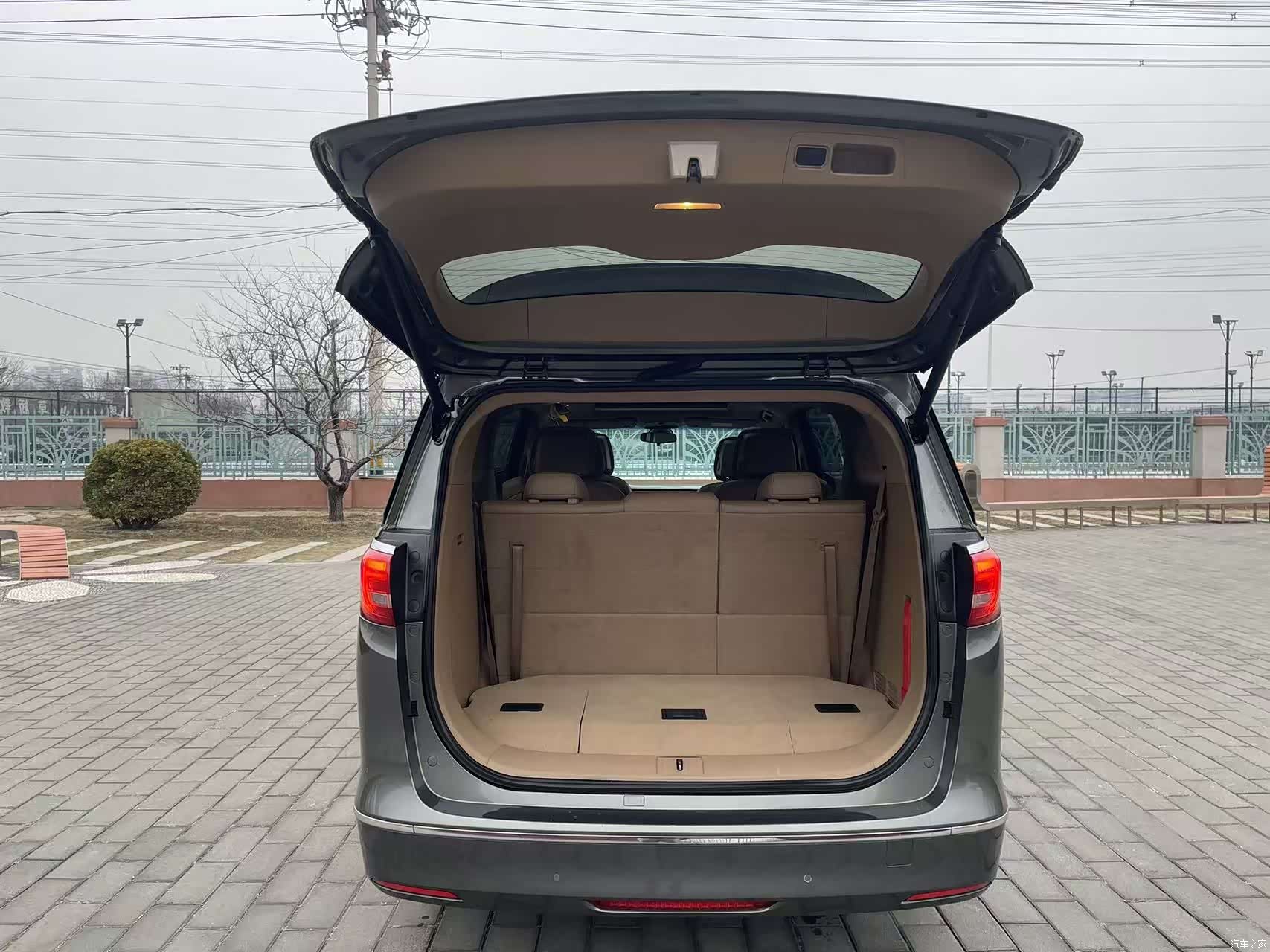 Buick GL8, 2017 9