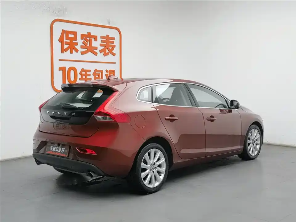 Volvo V40