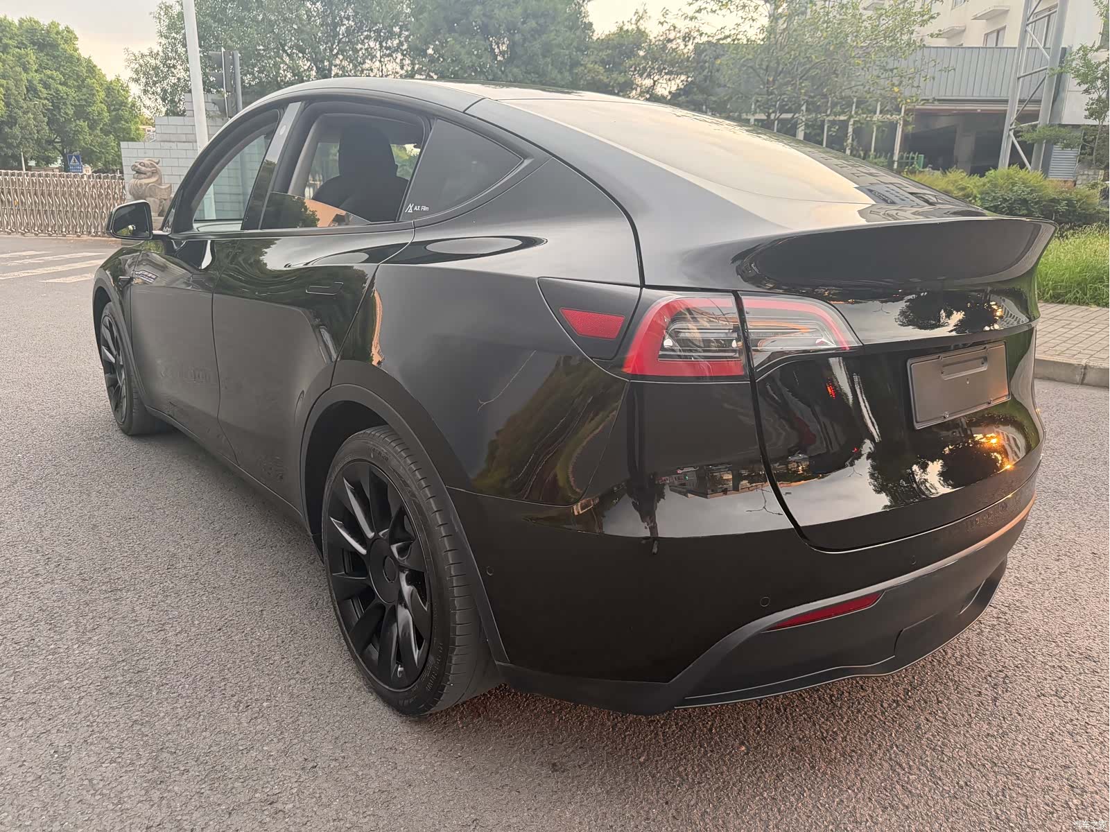 Tesla Model Y, 2021 все фото